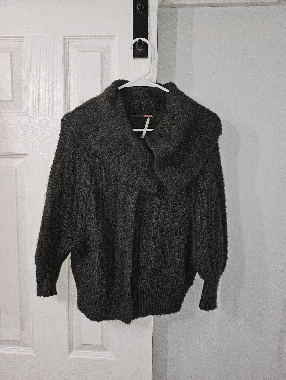Vintage Free People Dark Green Shawl Collar Button Chunky Knit Sweater 30% Wool